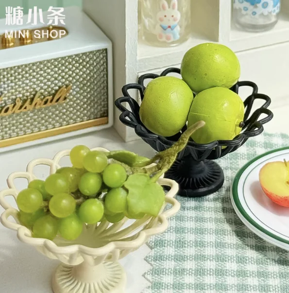 Miniature Retro Furniture Ornaments Mini Speaker Mug Hand-painted Flower Plate Mirror Blythe Doll Afternoon Tea Shooting Props