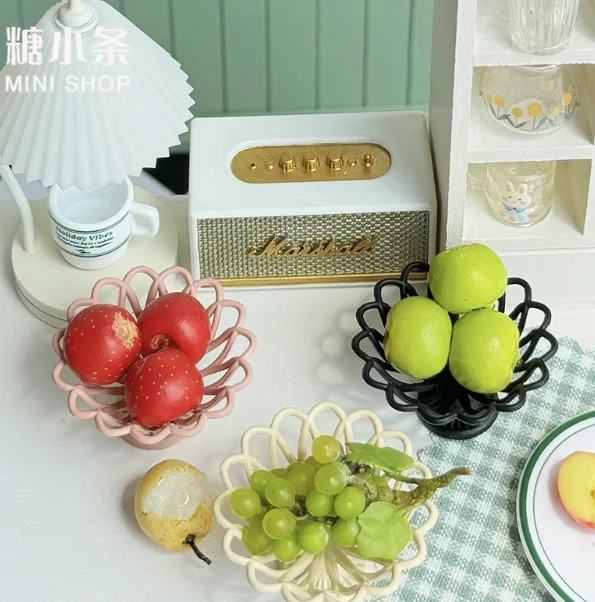 Miniature Retro Furniture Ornaments Mini Speaker Mug Hand-painted Flower Plate Mirror Blythe Doll Afternoon Tea Shooting Props