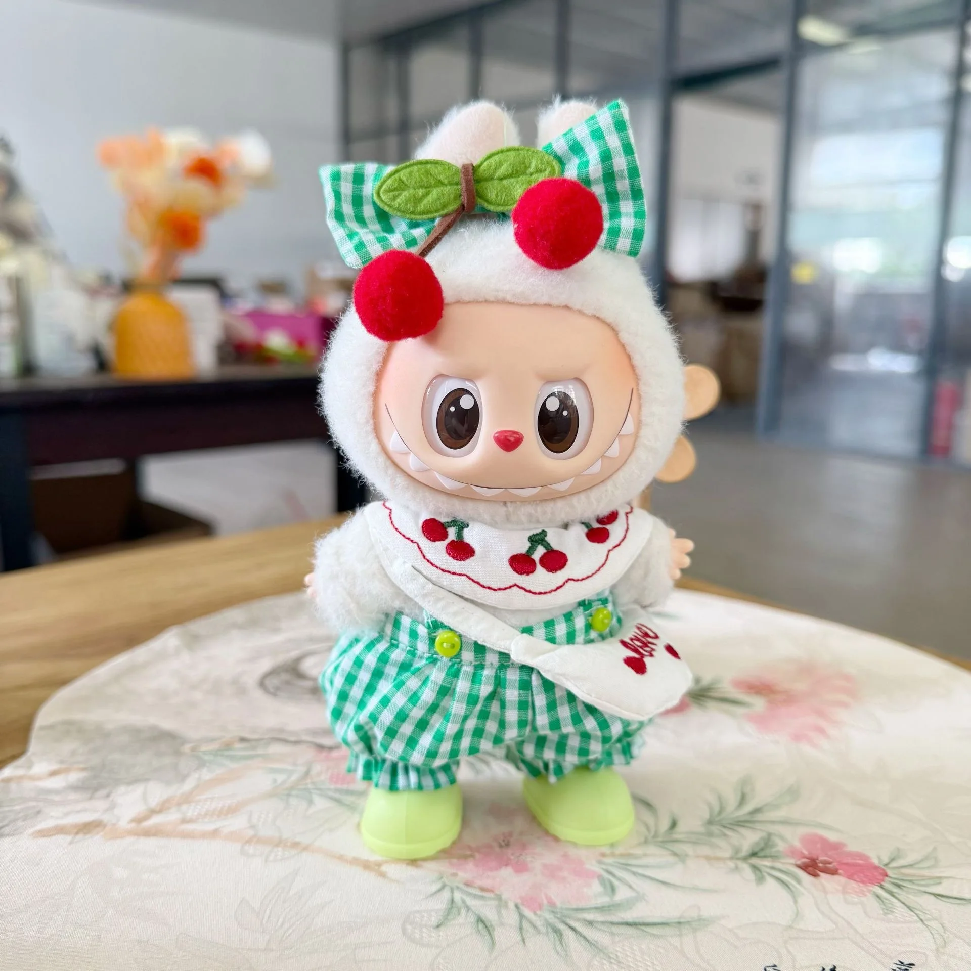 Generation 10cm 1st 2nd and 3rd Generation Keychain Labubu Clothes Pendant Labubu Sweet Cherry Skirt Set