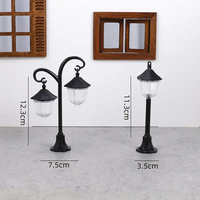 1/12 Dollhouse Street Lights Model Dollhouse Miniature Park Landscaping Lights Ornaments Doll House Decoration Pretend Play Toys