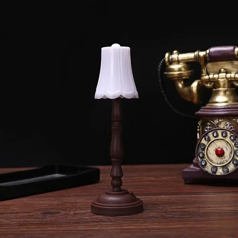 1/6 Scale LED Desk Lamp White Mini Furniture Dollhouse Accessory for Hot Toys BJD Figure Kids Pretend Play