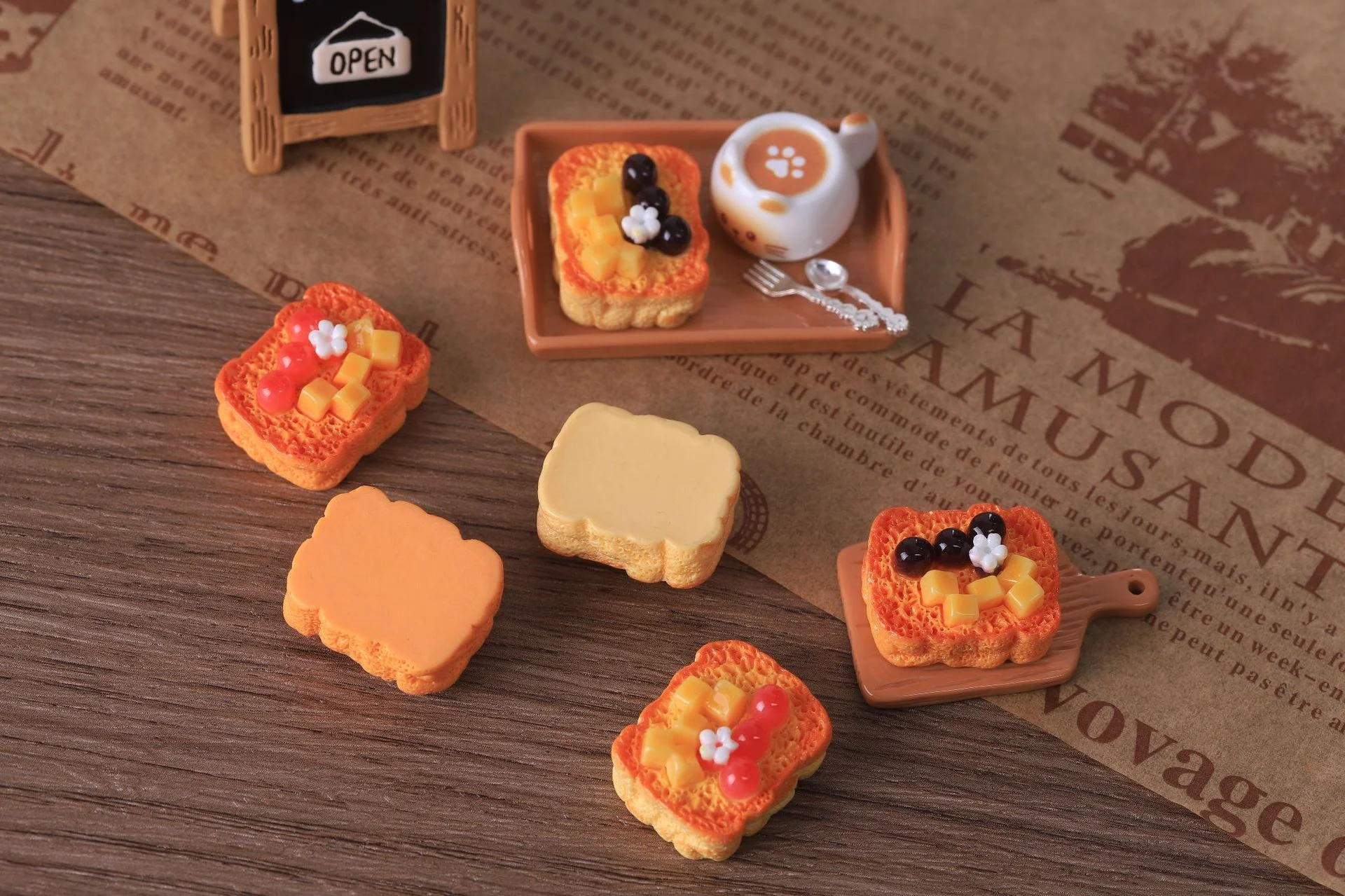 10pcs Miniature food toys, cakes, DIY resin accessories, doll houses, bakery decorations