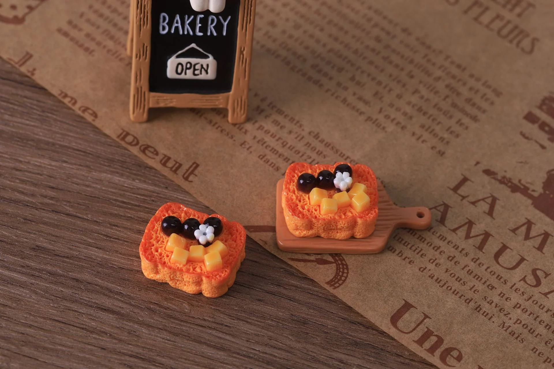 10pcs Miniature food toys, cakes, DIY resin accessories, doll houses, bakery decorations