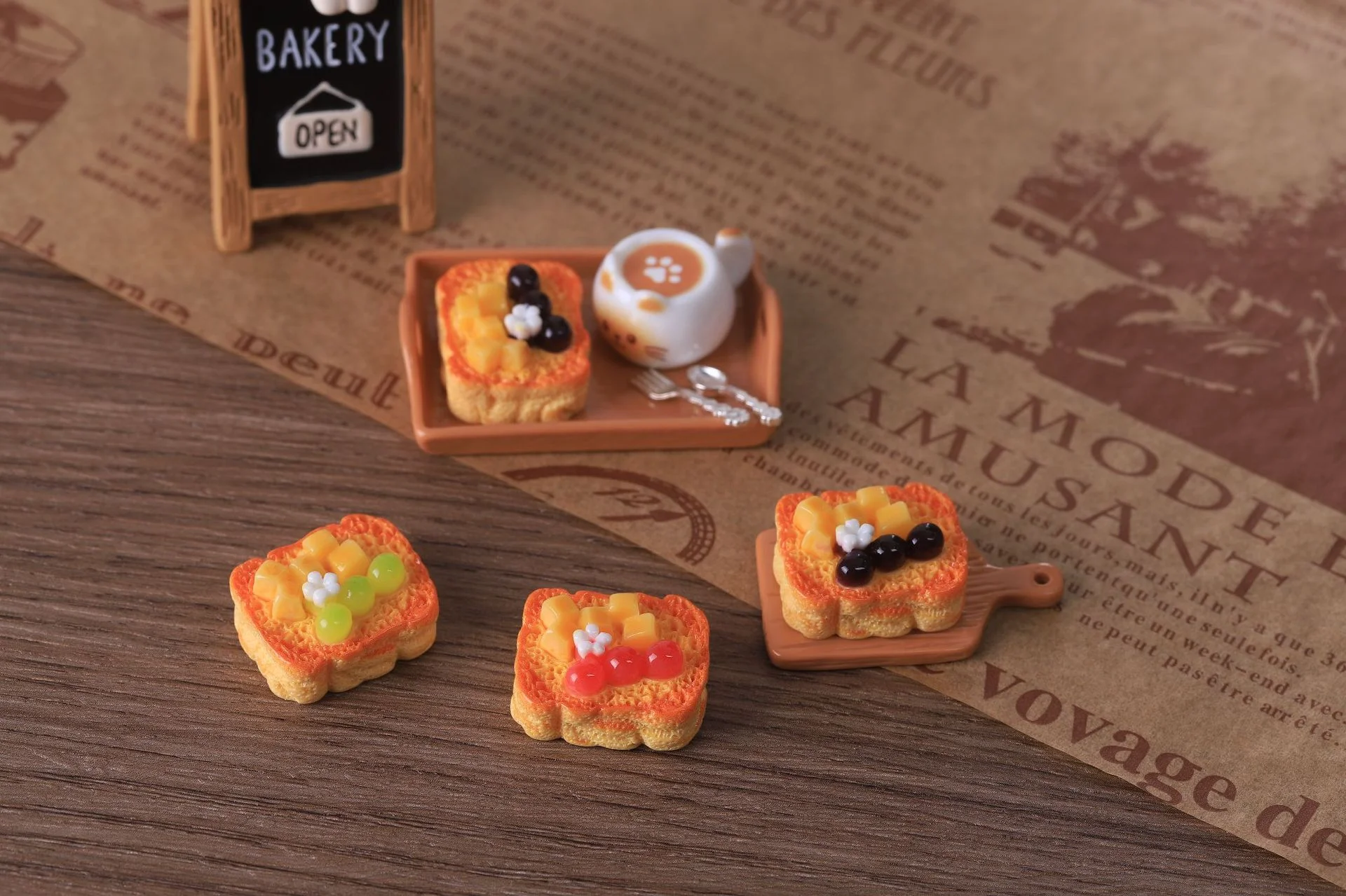 10pcs Miniature food toys, cakes, DIY resin accessories, doll houses, bakery decorations