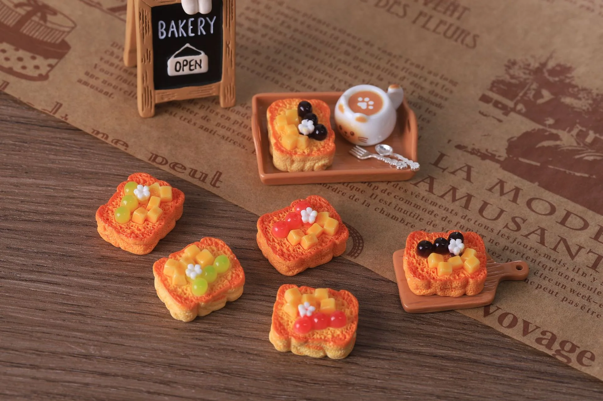 10pcs Miniature food toys, cakes, DIY resin accessories, doll houses, bakery decorations