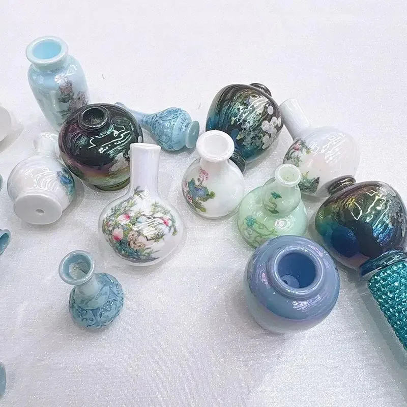 8Pcs Mini Vase Resin Figurine Imitation Porcelain Bottle Creative Micro Landscape Ornament DIY Home Desktop Decor Accessories