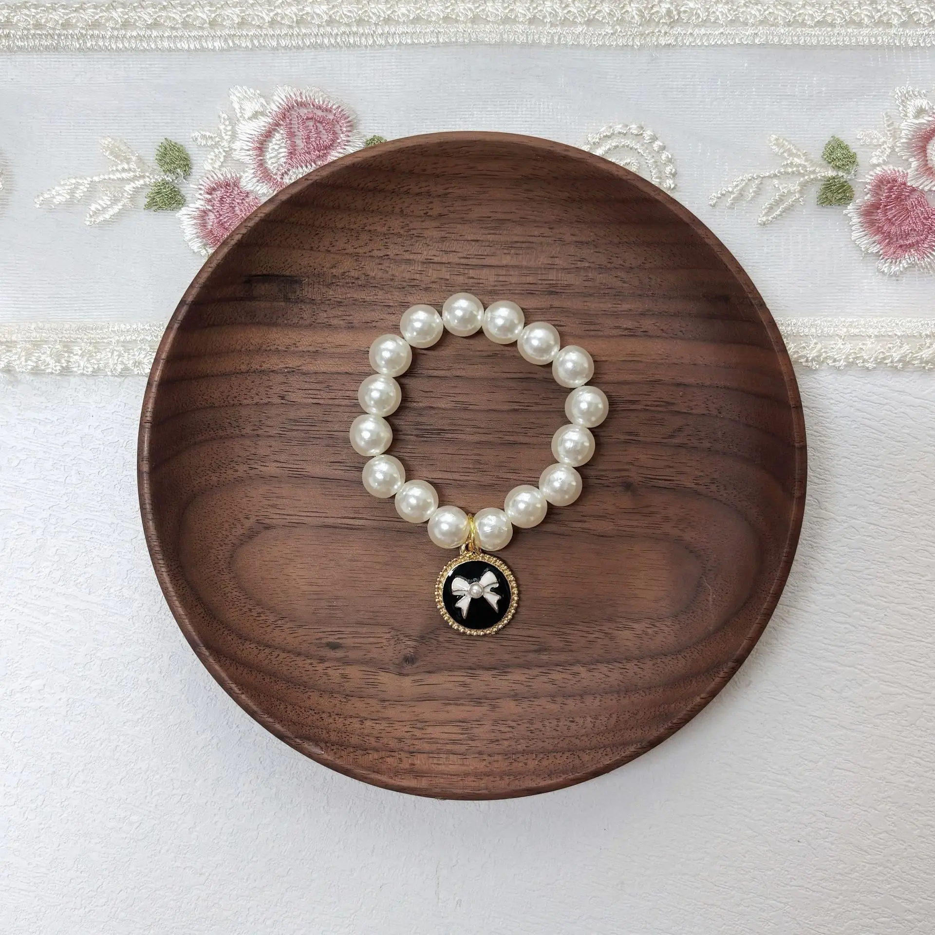 Elegant Pearl Necklace Accessory For 15/17cm Labubu Dolls Perfect For I/II/III Generations  Glamorous Sitting Party Outfits