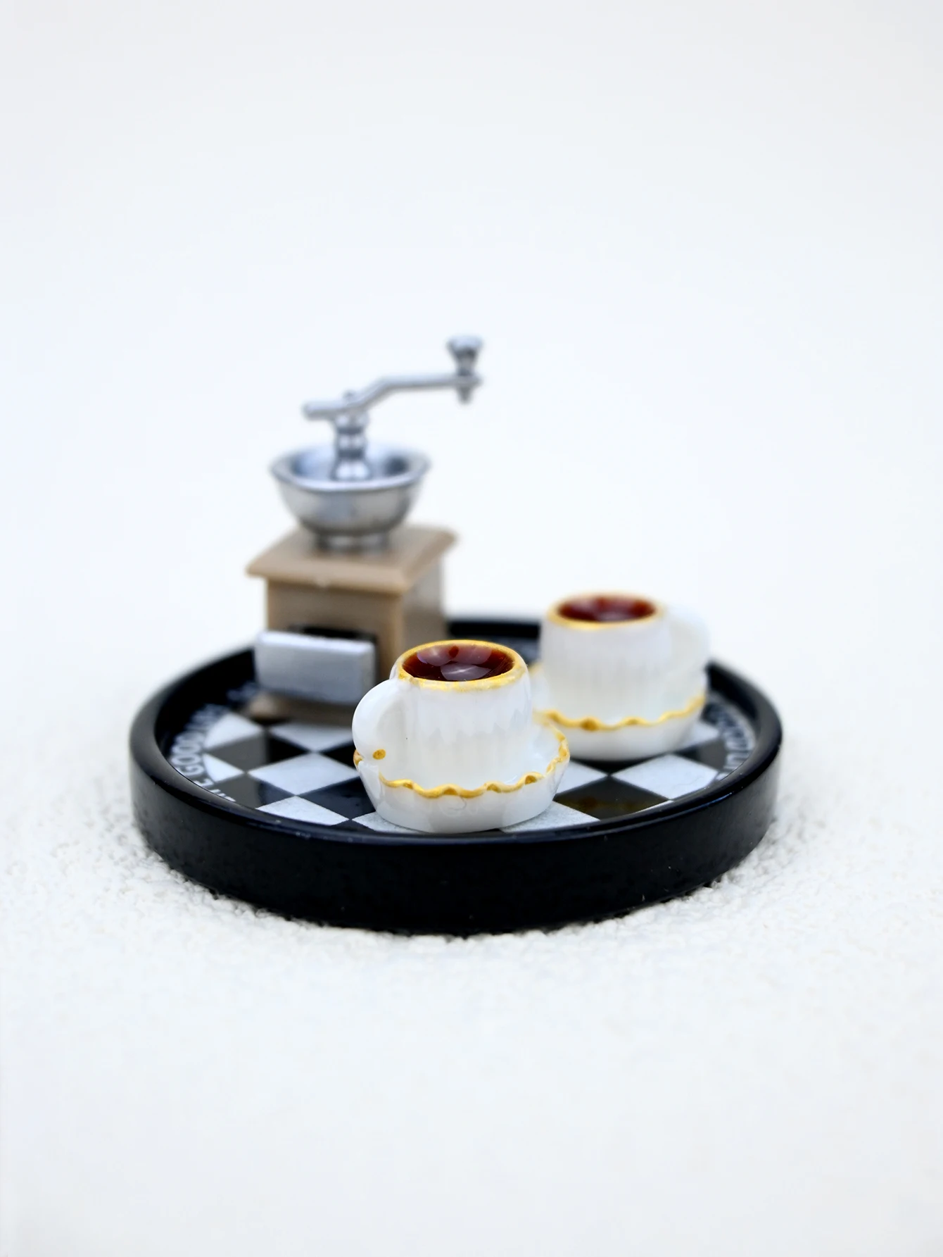 A Miniature Coffee Machine Set Scene Model Ornament, Miniature Coffee Machine, Miniature Coffee Cup, Miniature Tray, 1:12 Dollhouse Dollhouse, Miniature Food Toys, Photography Props, Miniature Landscape Ornaments, Miniatures Decoration, Small Gifts, Giveaways, Home Decor Items