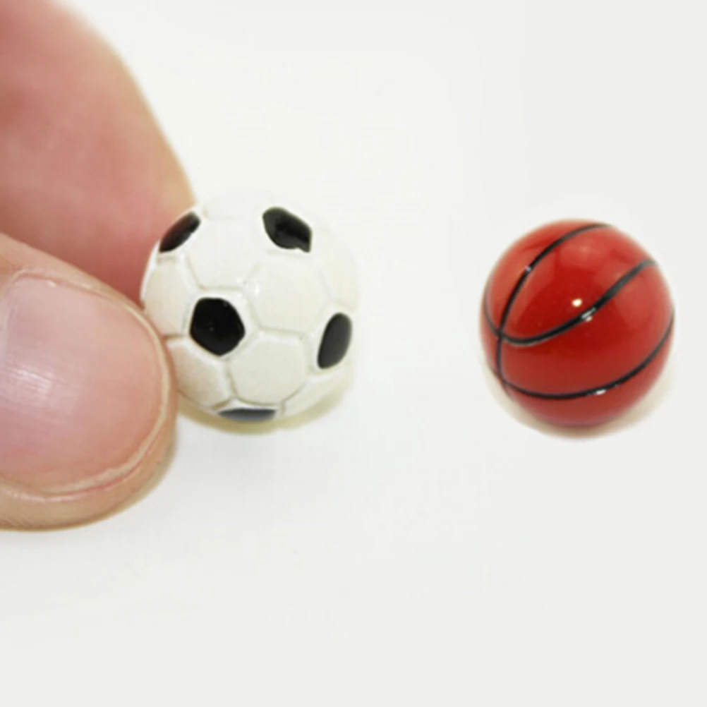 1Pcs 1:6/1:12 Dollhouse Miniature Sports Balls Soccer Football and Basketball Decor