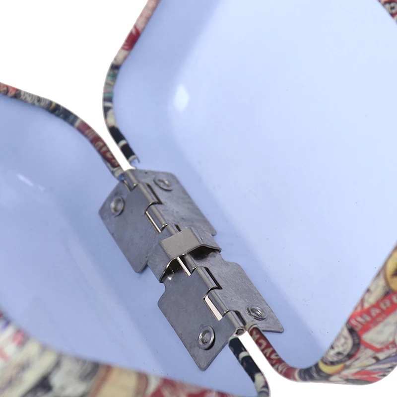 Fashion Metal Mini Suitcase for Dolls Miniature Toys Trunk Dollhouse Decoration
