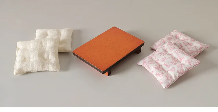 1:12 Miniature Dollhouse Living RoomSet,Tiny LowTable & Floral Cushions, Japanese Tatami Style Diorama Props for Pretend Play