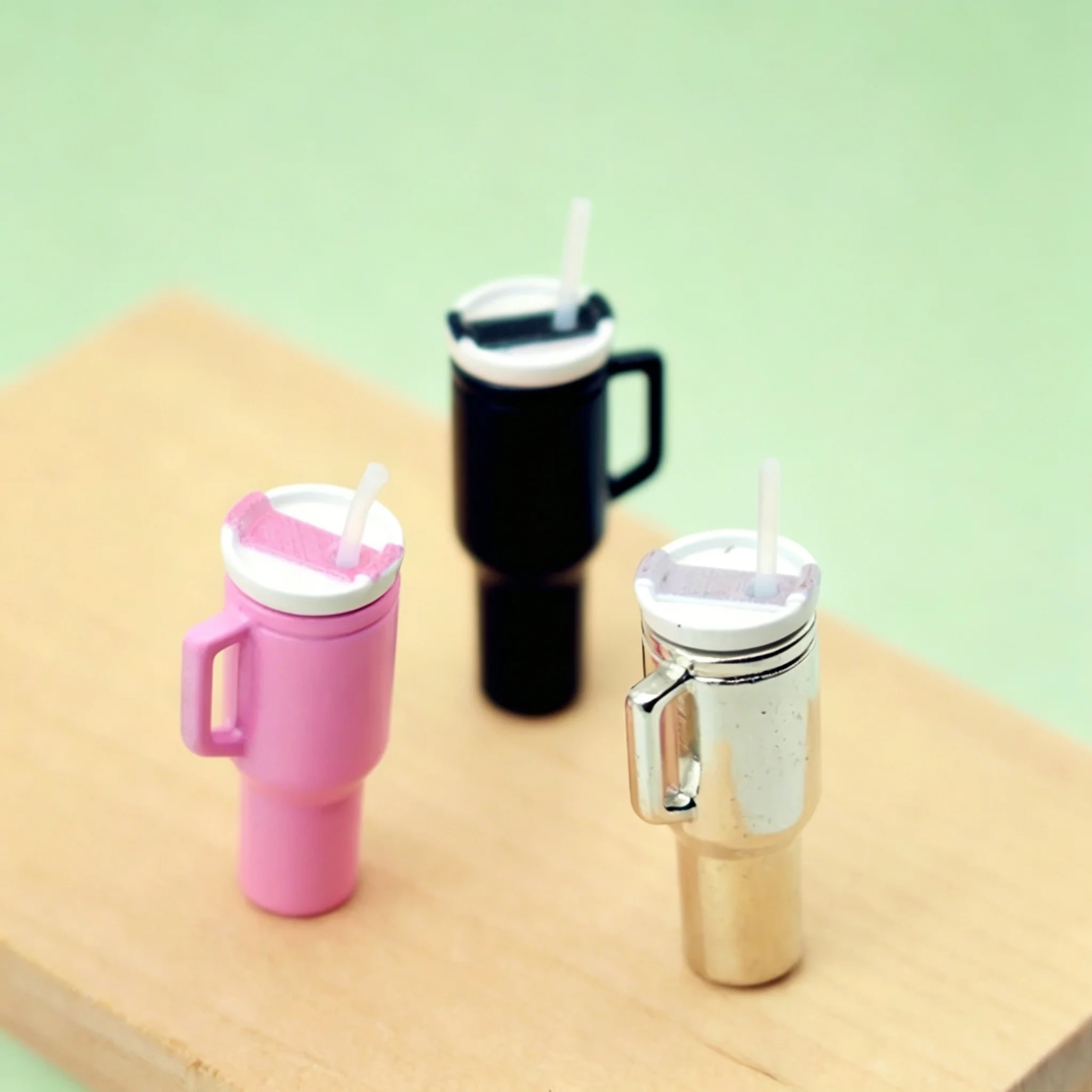 1/12 Scale Dollhouse Mini Simulation Tumbler Cup With Straw Mini Insulated Water Cup Pretend Play Doll Accessory