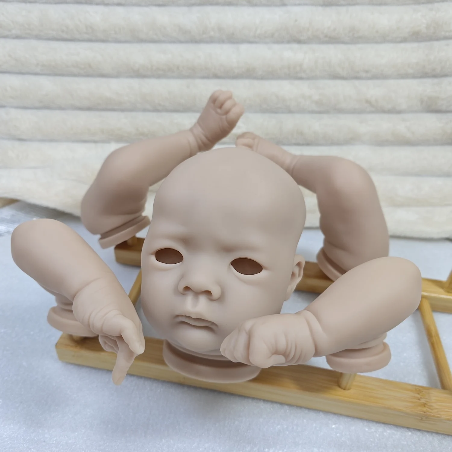 New Face 18 Inch Unpainted Vinyl Reborn Doll Kit Jule Adorable Blank Newborn Doll Mold Parts With Fabric Body and Blue Eyes