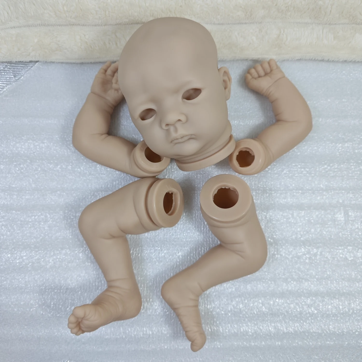 New Face 18 Inch Unpainted Vinyl Reborn Doll Kit Jule Adorable Blank Newborn Doll Mold Parts With Fabric Body and Blue Eyes