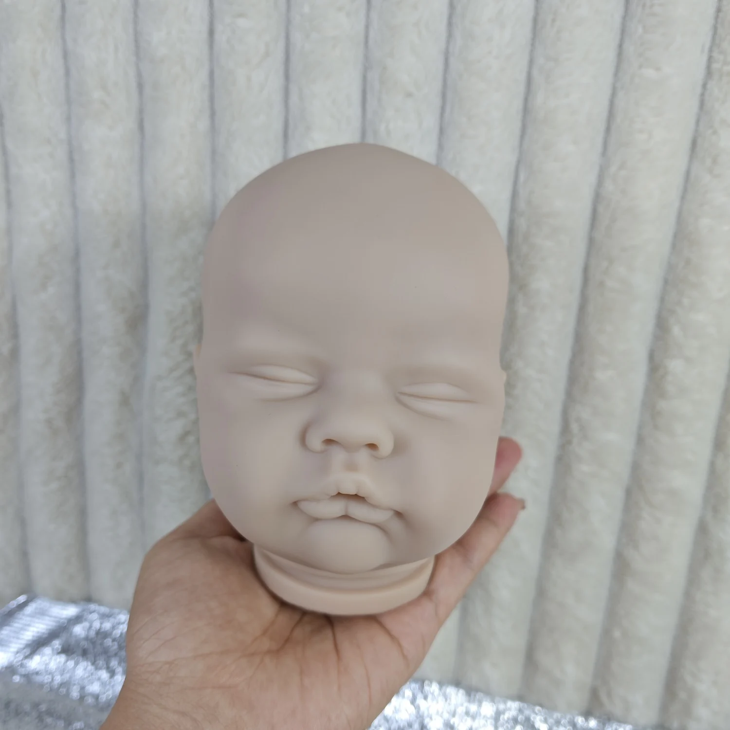 18 Inches Blank Vinyl Reborn Doll Kit Quinbee Sleeping Newborn Doll Molds Unpainted Doll Parts With Cloth Body