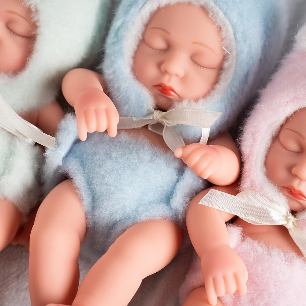 8 Inch 20cm Soft Vinyl Reborn Doll with Clothes Waterproof Doll Cute Mini Newborn Baby Doll for Princess Birthday Gifts Kids Toy