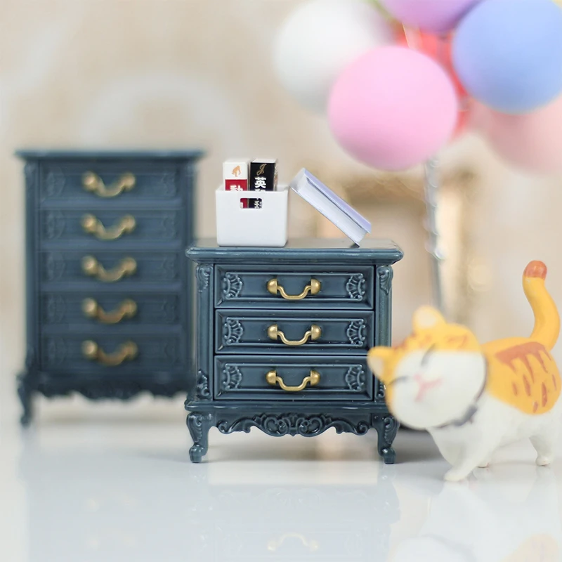 1Pc Dollhouse Furniture Ornaments Mini European Style Retro High And Low Cabinet Model Shooting Scene Props