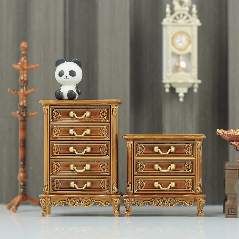1Pc Dollhouse Furniture Ornaments Mini European Style Retro High And Low Cabinet Model Shooting Scene Props