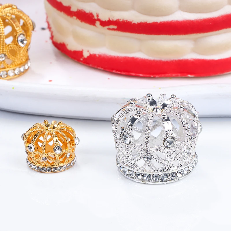 Dollhouse Miniature Gold Silver Bronze Mini Metal Alloy Crown Models Dolls Toys