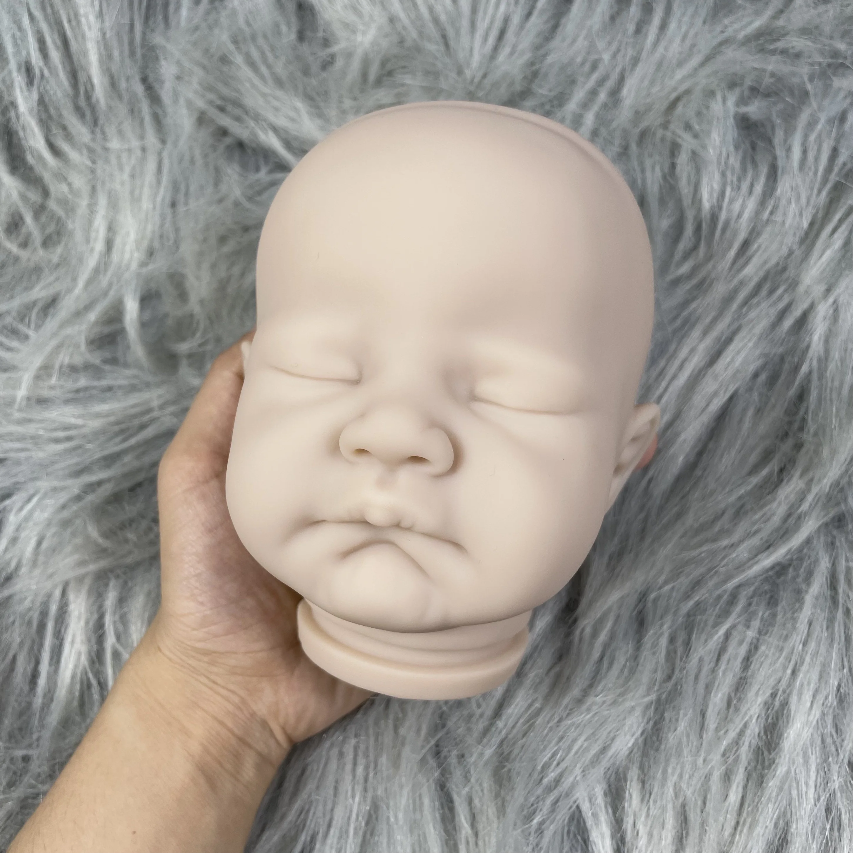 19 Inches Unpainted Reborn Vinyl Doll Kit August Sleeping Baby Molds Blank Doll Parts With Cloth Body