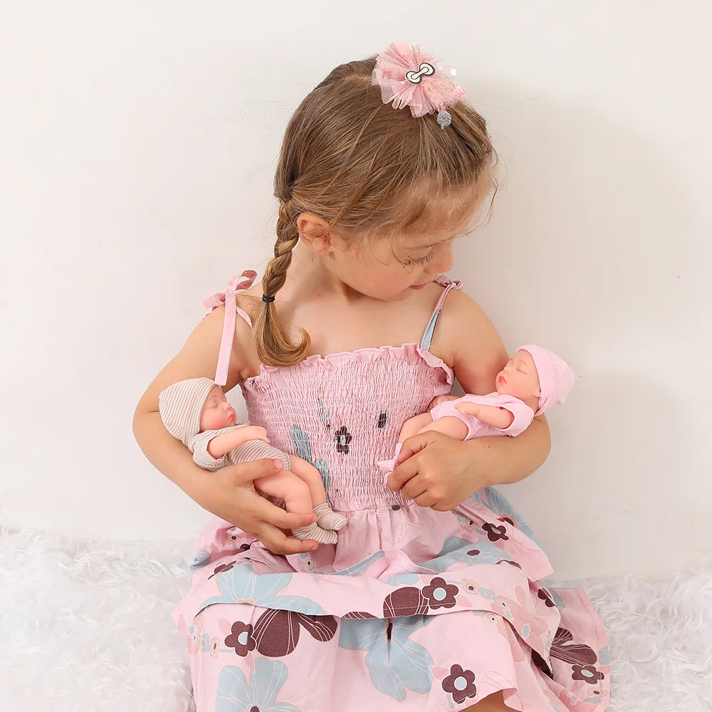 8inch 20cm Vinyl Reborn Baby Doll with Clothes Newborn Doll Outfit Set Realistic Soft Doll Gift for Kids Play Toy Cute Girl Gift