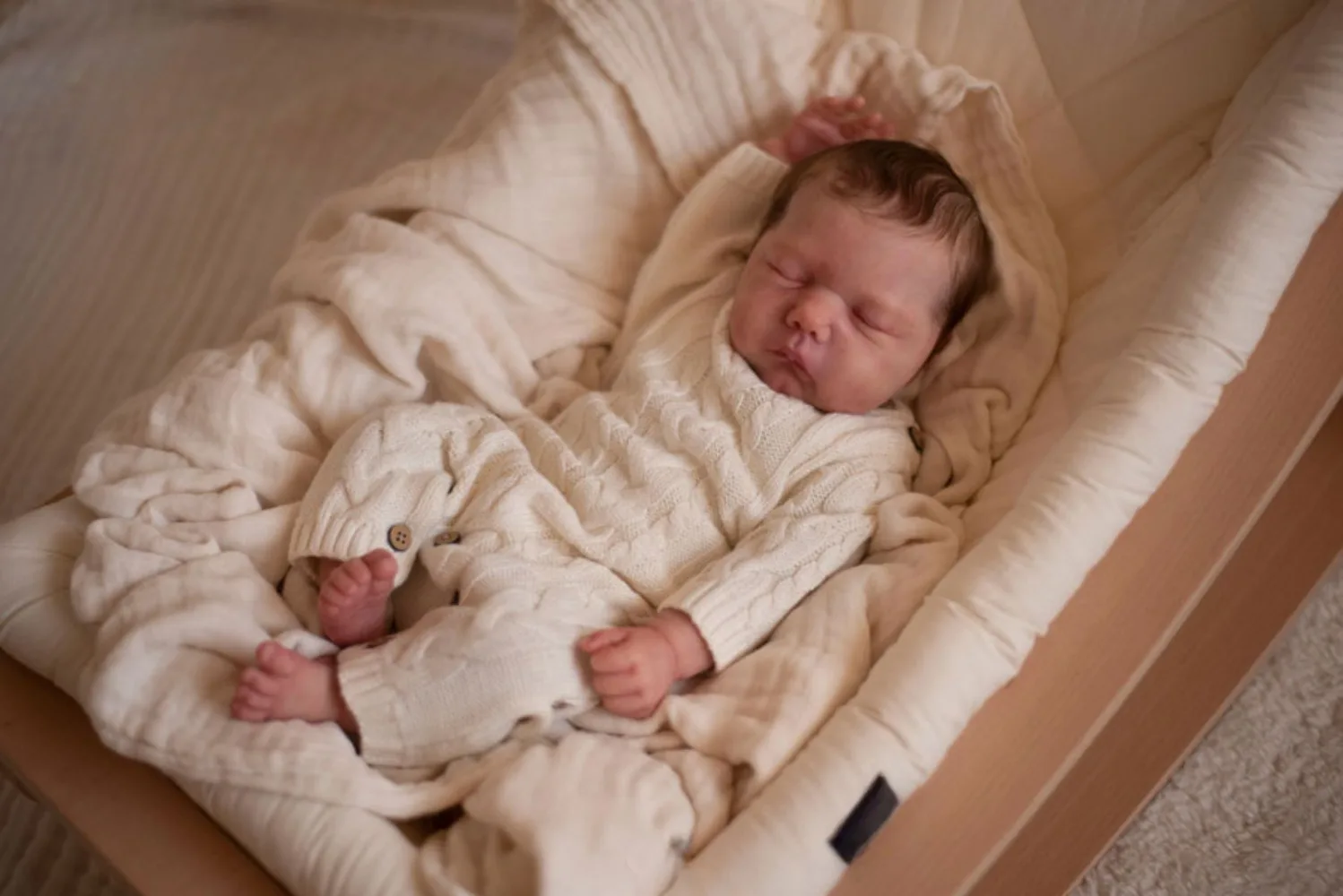 19inch Reborn Doll Kit Willa Sleeping Baby Soft Touch Unfinished Unpainted Doll Parts Soft Siliconen Reborn Kit with Body