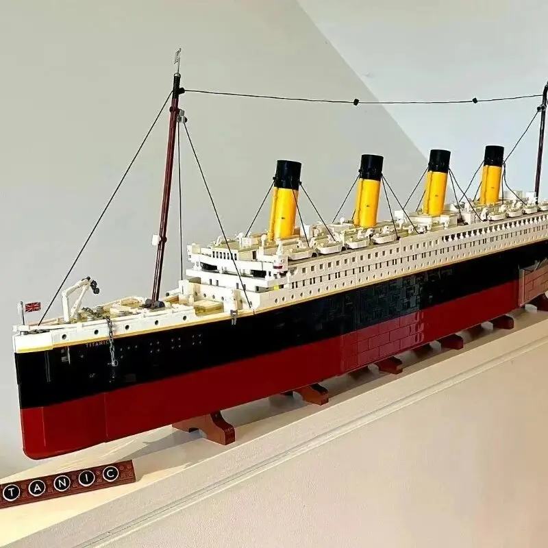 9090PCS Giant Cruise Ship Building Blocks Set Creator Expert Large DIY Assembly Model Luxury Ocean Liner Desktop Display Gifts