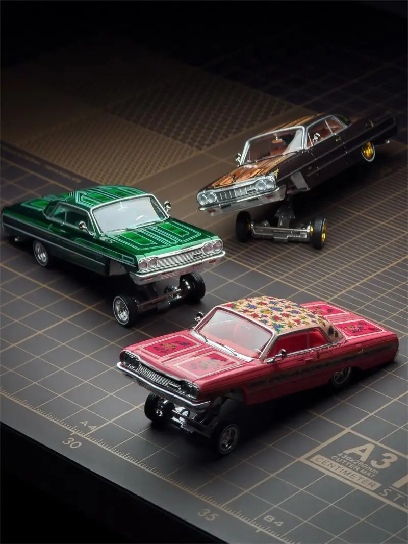 97m 1:64 1964 Impala LowRider Gypsy Rose / ARCHDEMON Diecast Model Car