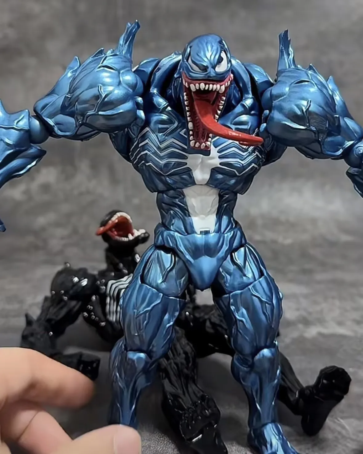 New PC Toys Black Ver Blue Ver Venom Amazing Yamaguchi Venom Black Ver Venom Solid Color Ver Venom Action Figure Gifts Toys