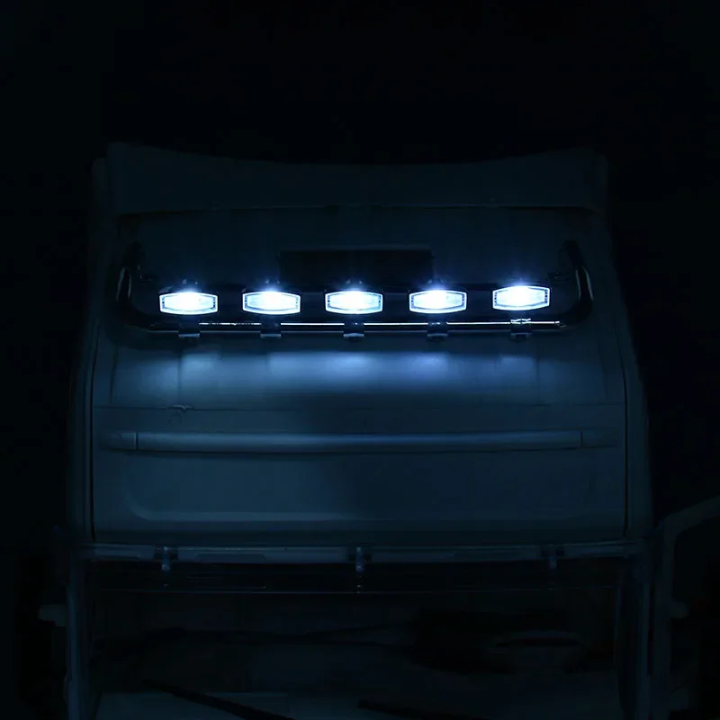 LED Car Roof Spotlights White/yellow Lights for Tamiya 1/14 RC Truck for SCANIA 770S R620 for Volvo FH16 for ACTROS 3363 Car