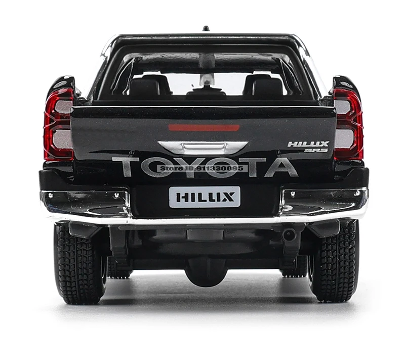 Maisto 1:27 New Toyota Hilux Highly-detailed die-cast precision model car Model collection gift