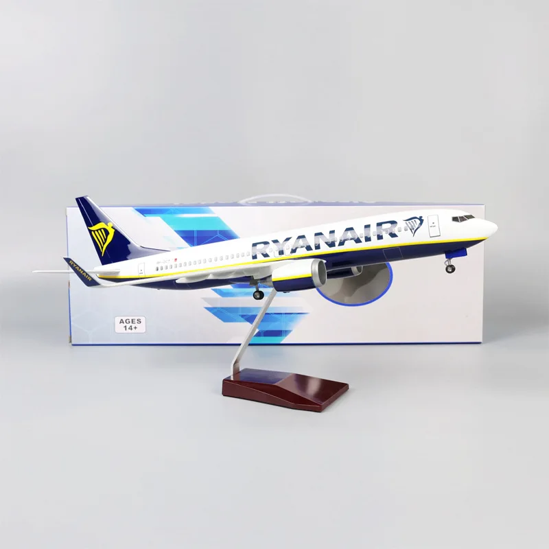1:85 Scale Airplane Toy B737-800 Airplanes RYANAIR Airline Aircraft Model With Base Landing Gears Resin Miniature Plane For Kids