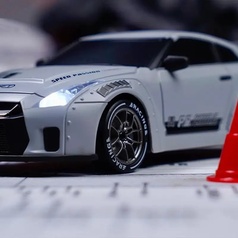 Remote Control Drift Car Full Size Mini Remote Control Racing Car Model 2.4G Radio High Speed RC Car Boy Toy Gift
