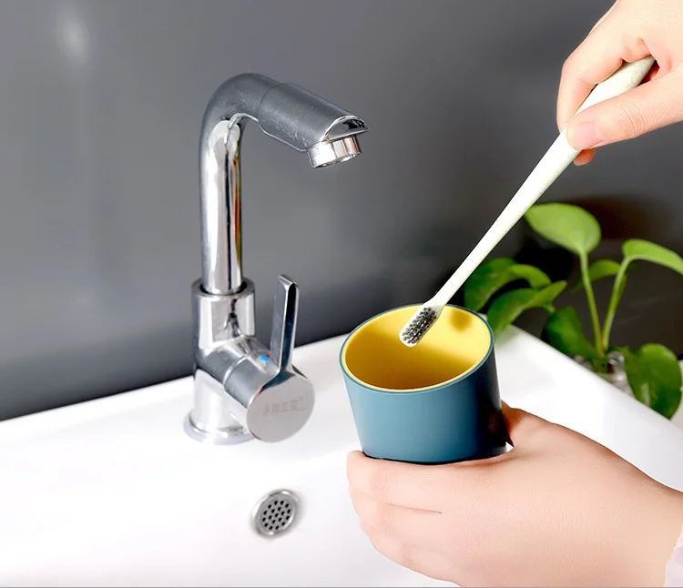Football Superstar Messi Water Cup Portable Toiletry Cup Kids Toothbrush Cups Unisex Household Drinking Cup Bathroom Ornament