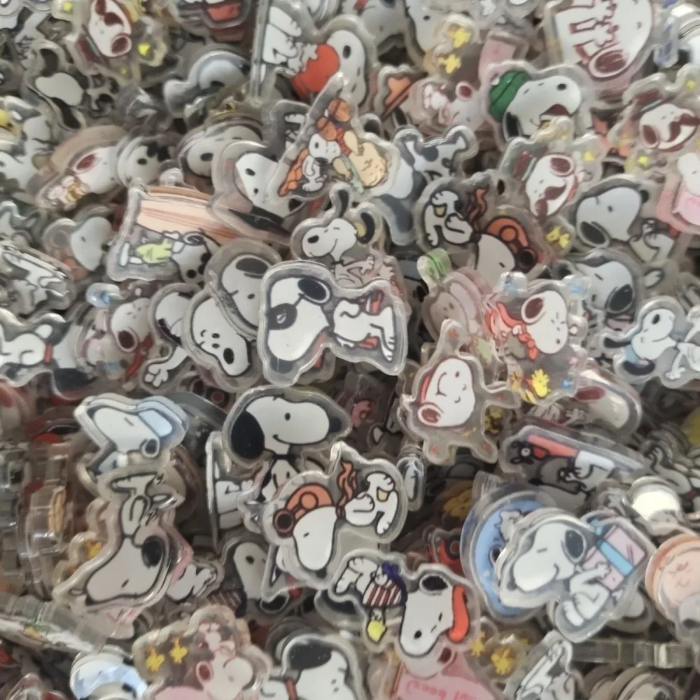 50-100 Pcs 2cm Snoopy Acrylic Board DIY Decoration for Refrigerator Magnet Mobile Phone Case Material Anime Cartoon Gift New Toy