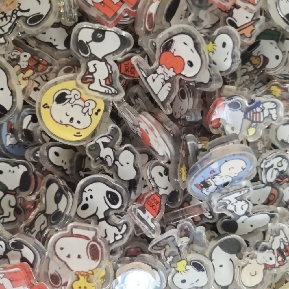 50-100 Pcs 2cm Snoopy Acrylic Board DIY Decoration for Refrigerator Magnet Mobile Phone Case Material Anime Cartoon Gift New Toy