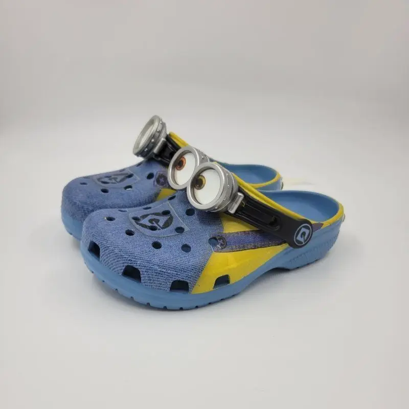 Minions joint parent-child clothing non-slip, lightweight, deodorant, wading outside wearing beach shoes, hole shoes