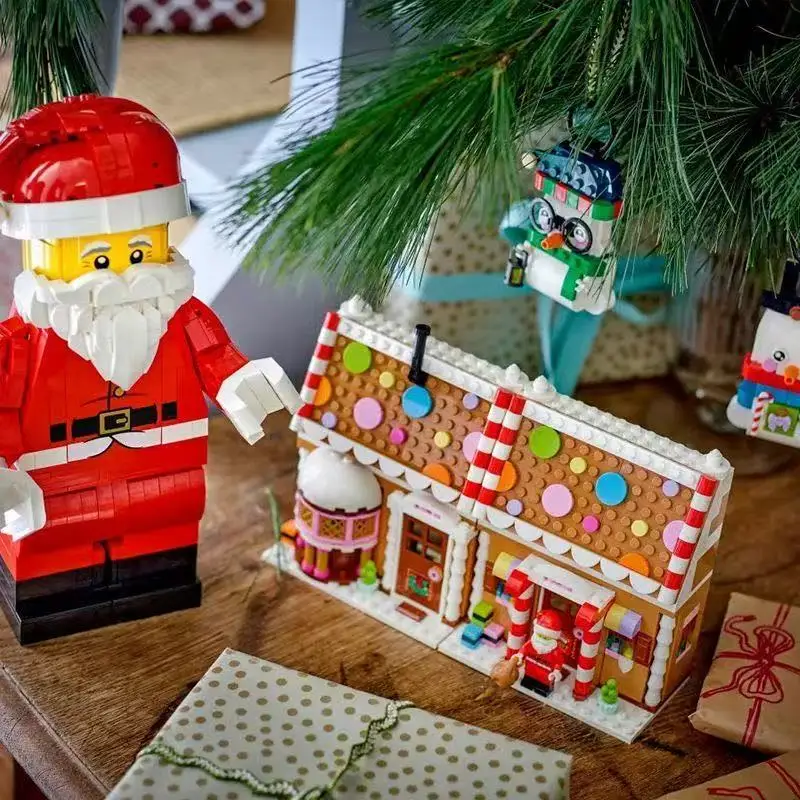 761pcs In Stock Up Scaled Santa Claus Red Building Blocks Assembly Display Models Decor Collector Edition Christmas Gifts Adults