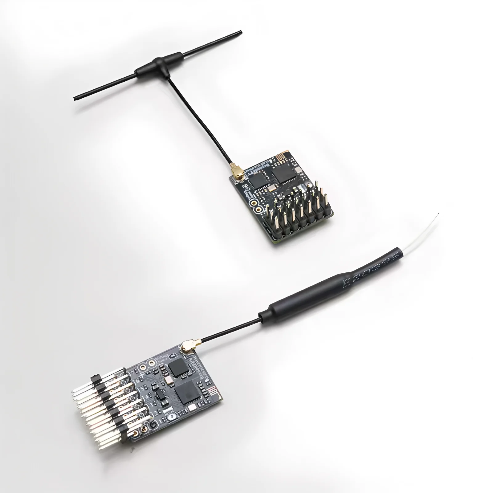 1/2PCS BeyondFPV ELRS 2.4G PWM 7CH CRSF Receiver ExpressLRS RX 2400RX PWM/CRSF Protocol For RC FPV Drone Fixed Wing Car Boat Qua