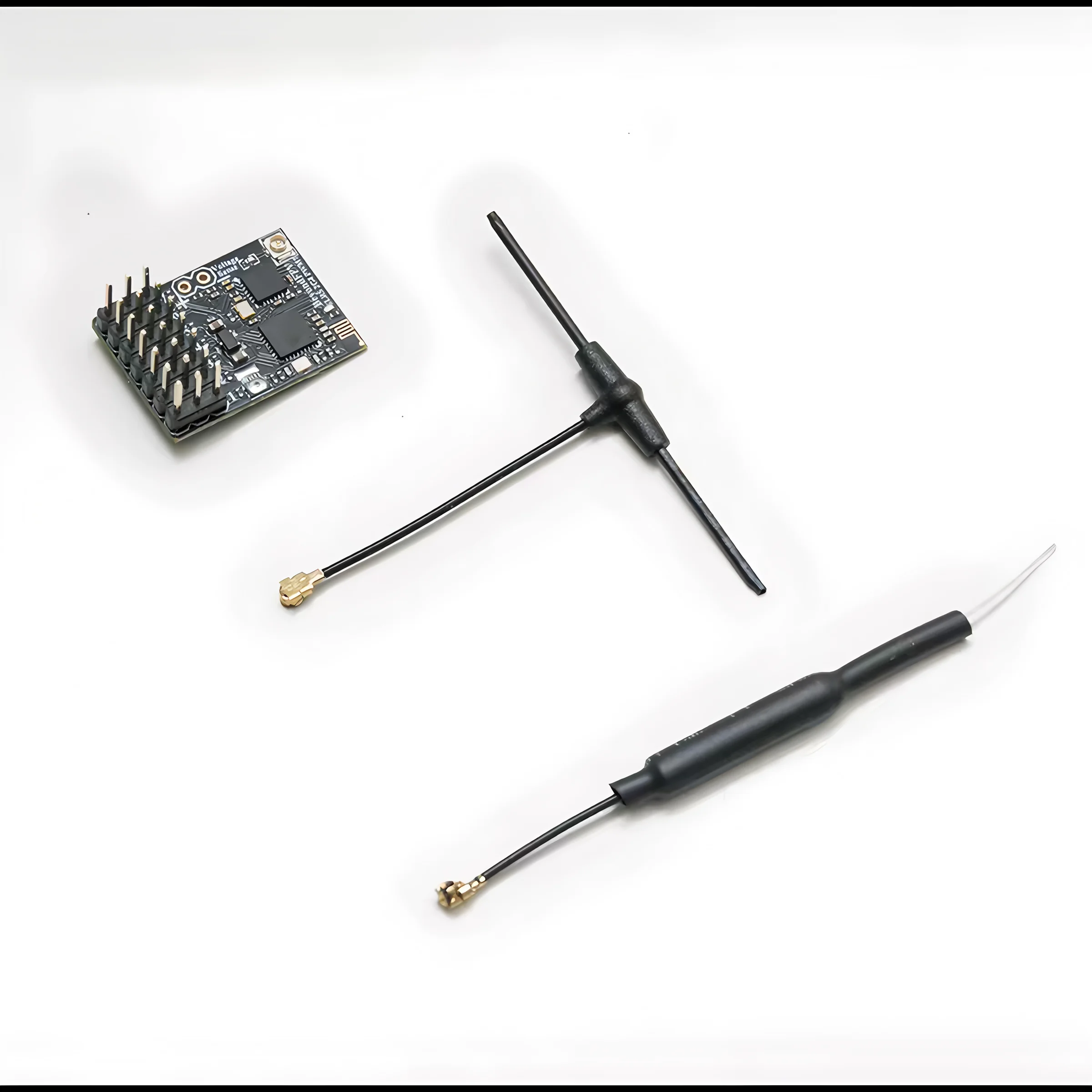 1/2PCS BeyondFPV ELRS 2.4G PWM 7CH CRSF Receiver ExpressLRS RX 2400RX PWM/CRSF Protocol For RC FPV Drone Fixed Wing Car Boat Qua