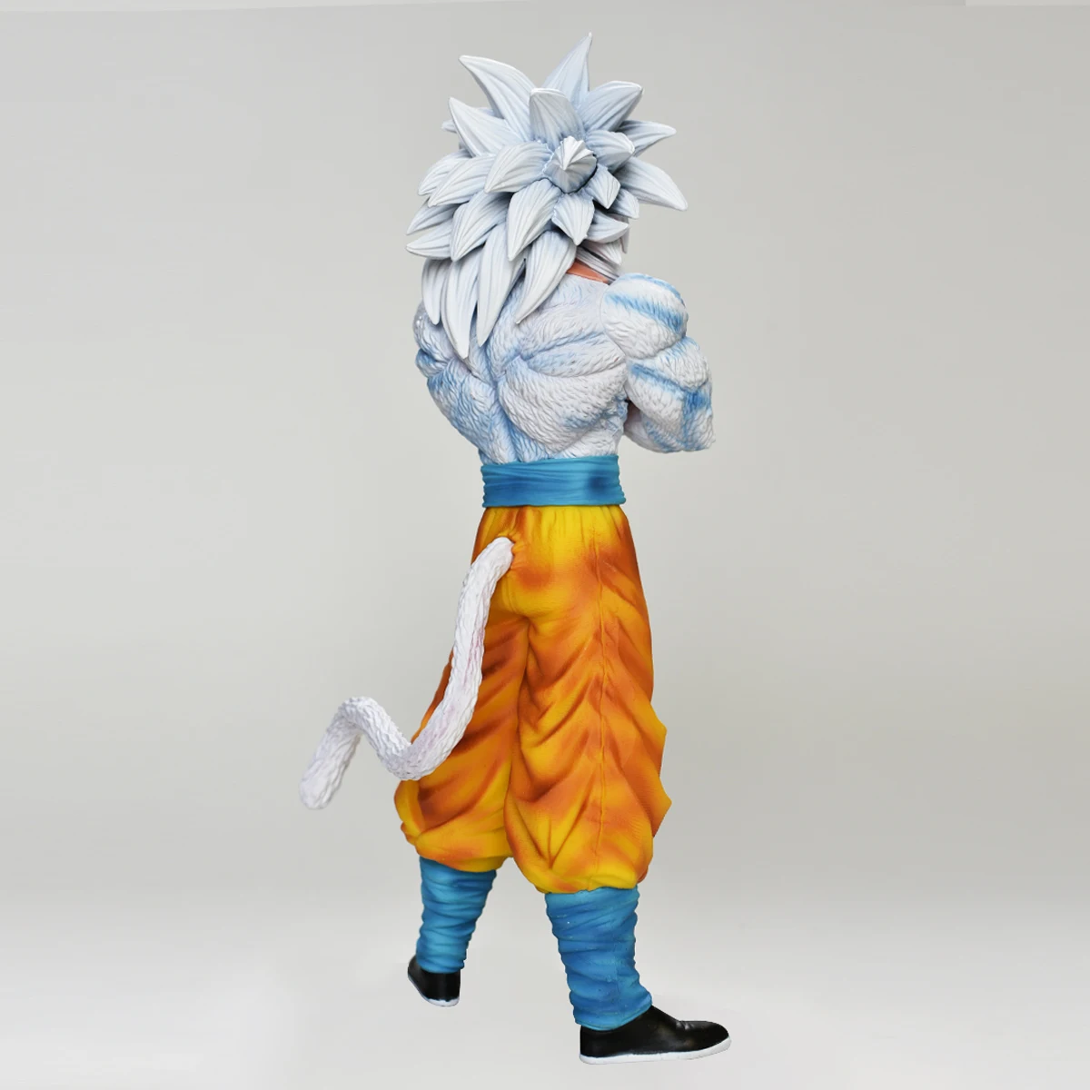29cm/11.4in Anime Dragon Ball Z Figure Goku Action Figure Goku Super Saiyan 4 Figure Collectible Model Statue Toy Gift