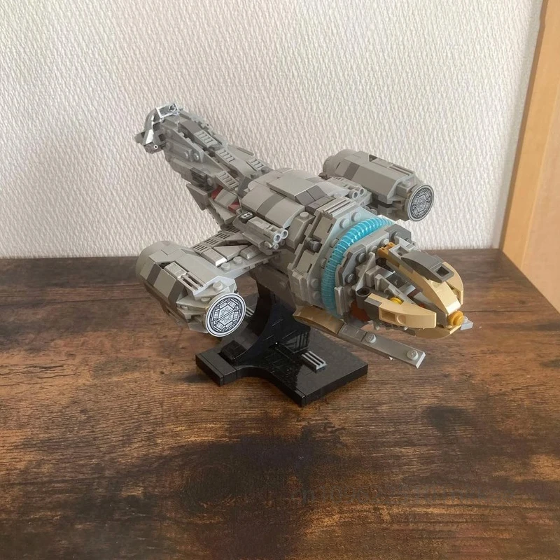 670Pcs Firefly Class Serenity Midi Scale Space War MOC SpaceShip Battle Model Building Block DIY Education Model Toy Gift
