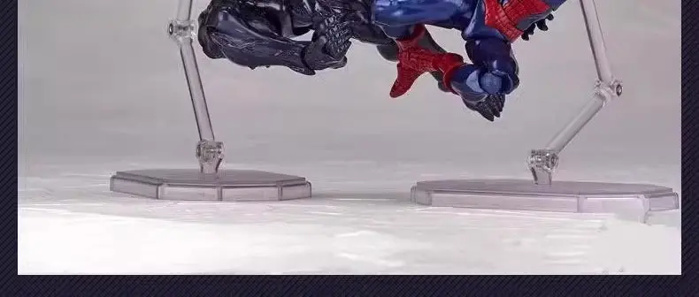 Kaiyodo Revoltech Amazing Yamaguchi Venom Carnage Highly Articulated Pvc Collectible Action Figure With Accessories Hot Fan Gift