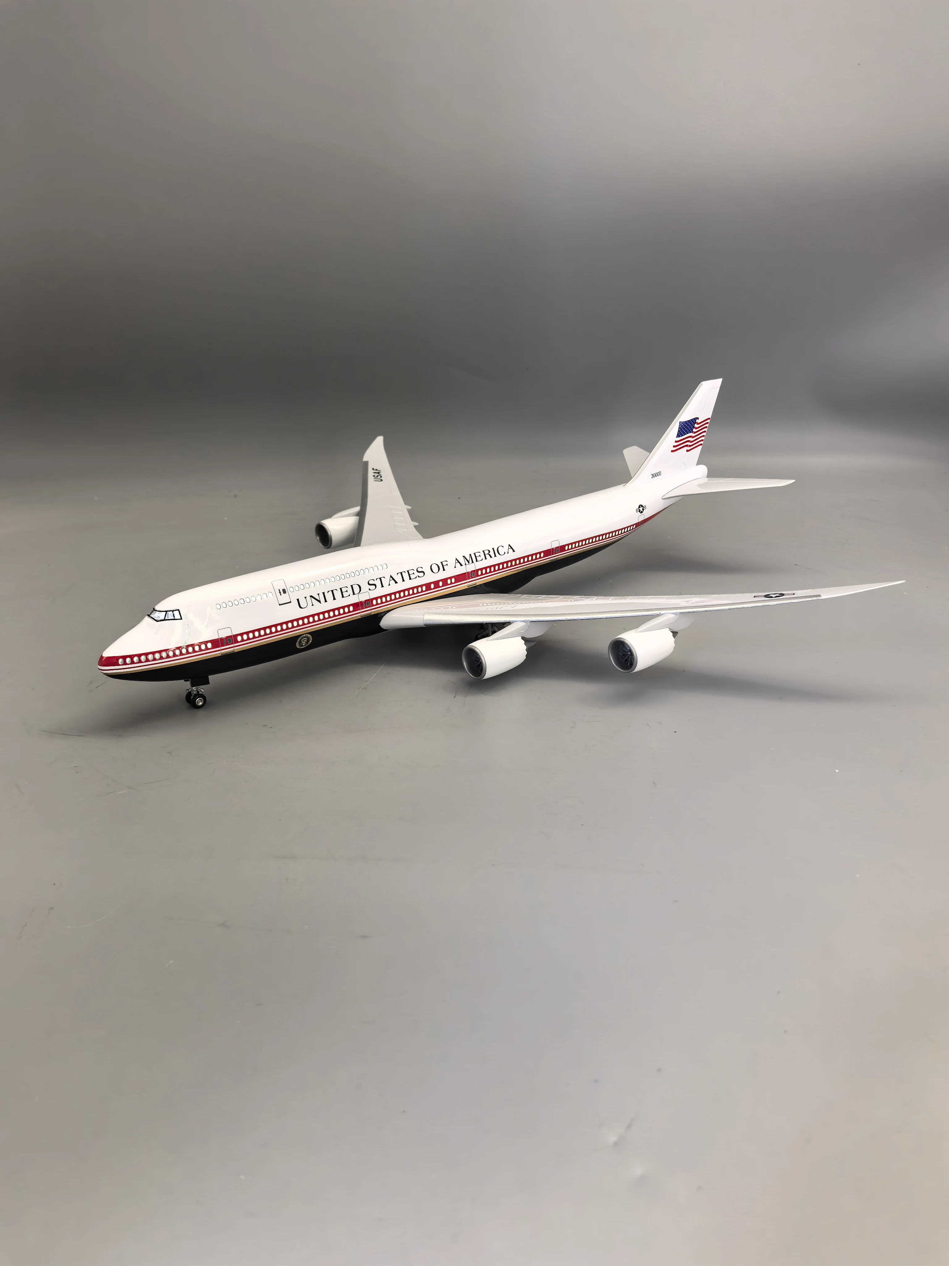 New 47cm Large Scale American Air Force One B747 Airplane Model Kit with Stand for Adult Aviation Souvenir Gift or Plane Toy
