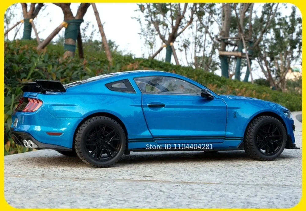 1:18 Mustang GT500 Accord Alloy Cars Diecast Models Toys 4 Doors Opened with Sound Light Pull Back Vehices Kids Birthday Present