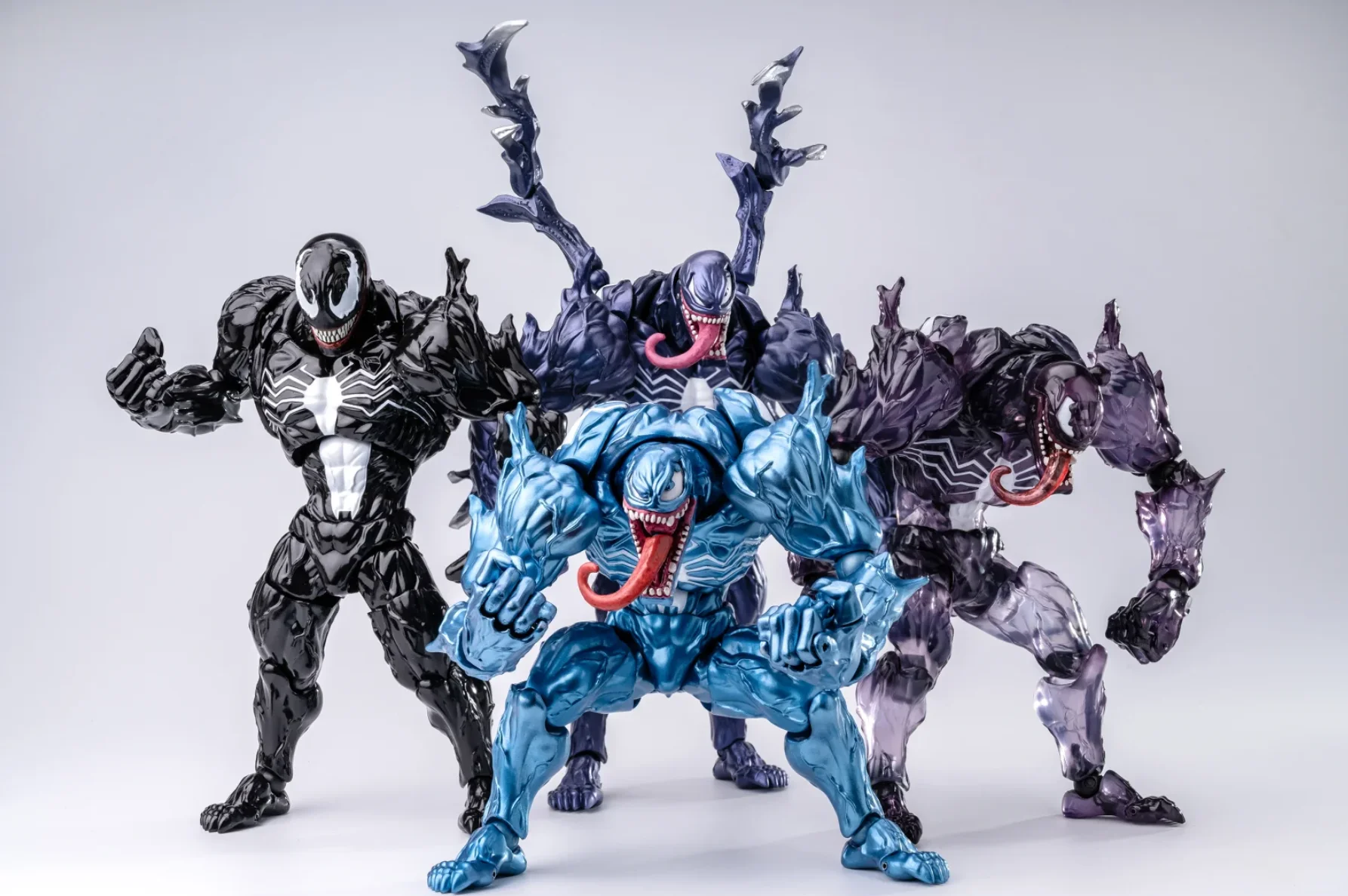 24-hour Shipping PC Studio NEW Premium Collectible Venom Anime Figures Articulated with Movable Joints Extra Hands Collect Gift