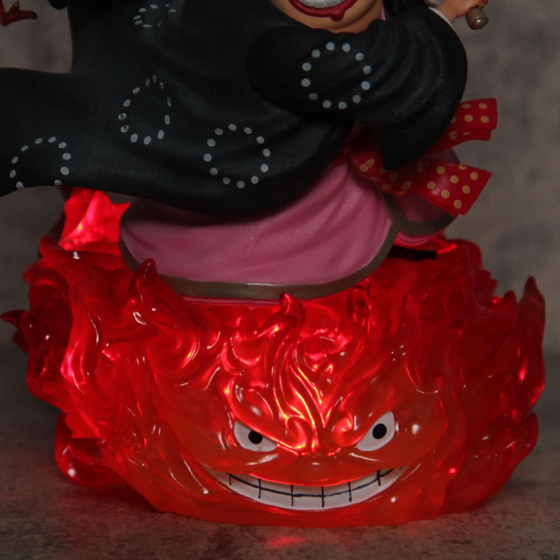26cm ONE PIECE Four Emperor Big Mom Charlotte Linlin Anime Figure Figures Models Gk Statue Models Collectible Ornament Doll Toys