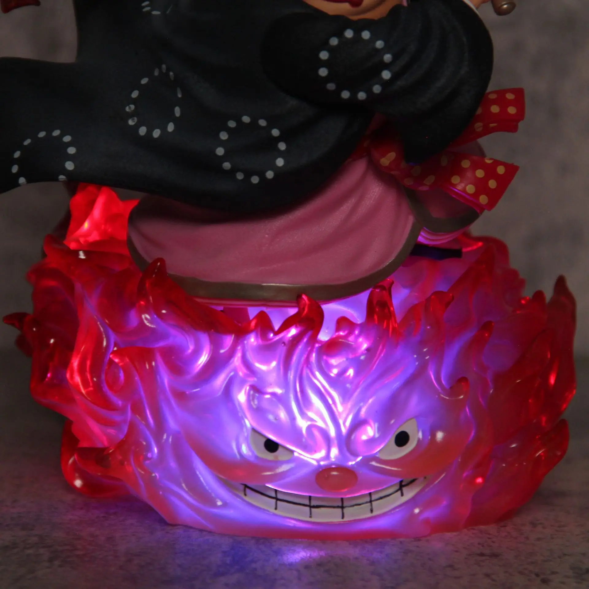 26cm ONE PIECE Four Emperor Big Mom Charlotte Linlin Anime Figure Figures Models Gk Statue Models Collectible Ornament Doll Toys