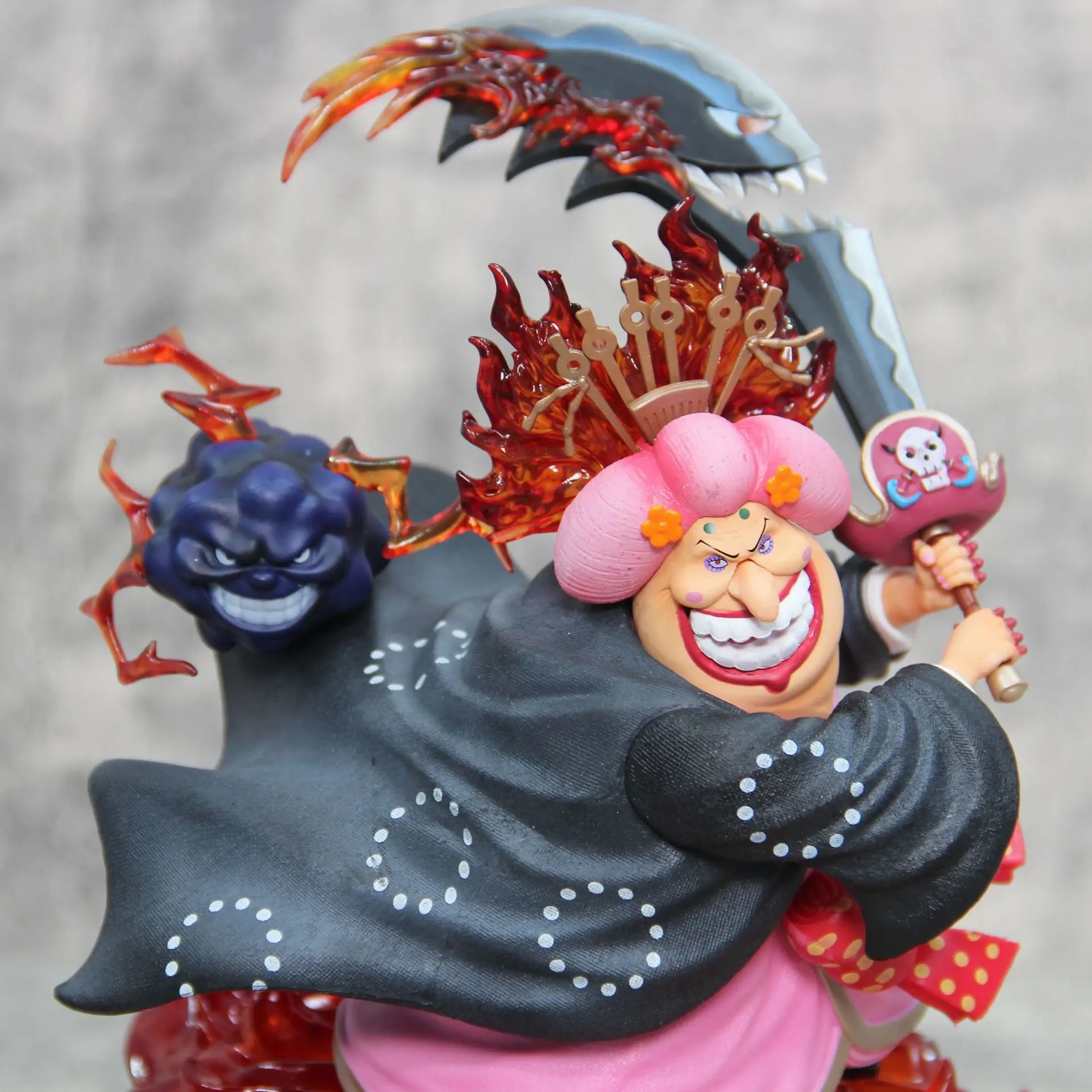 26cm ONE PIECE Four Emperor Big Mom Charlotte Linlin Anime Figure Figures Models Gk Statue Models Collectible Ornament Doll Toys