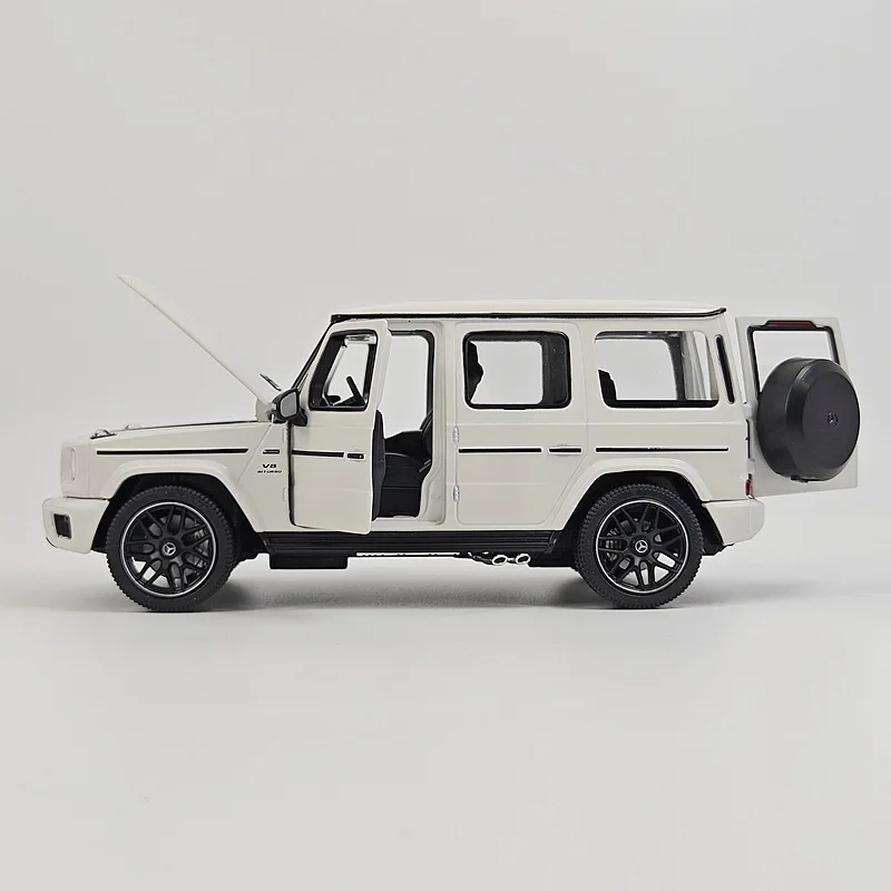 1:24 G63 W464 2026 G65 SUV Alloy Luxury Car Model Diecast Metal Off-road Vehicle Car Model High Simulation Collection Decoration